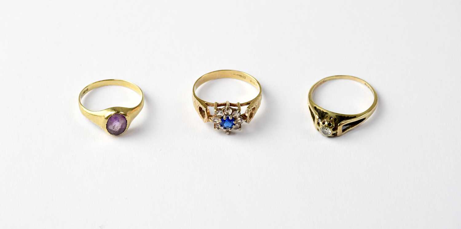 Lot 1068 - Three 9ct gold dress rings