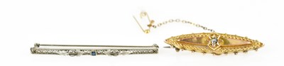 Lot 618 - A 9ct yellow gold bar brooch, length 40mm,...