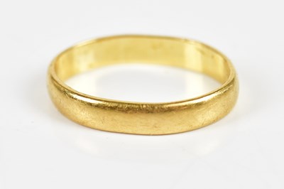 Lot 179 - A 22k yellow gold wedding band, approx. 3.6g.