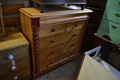 Lot 1056 - An old pine chest of drawers with frieze...