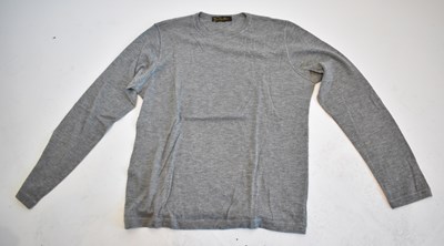 Lot 191 - LORO PIANA; a grey 100% cashmere crew neck...