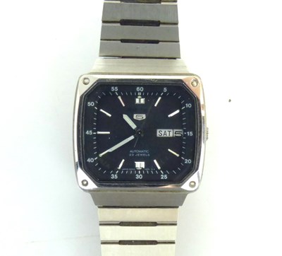 Lot 1122 - SEIKO