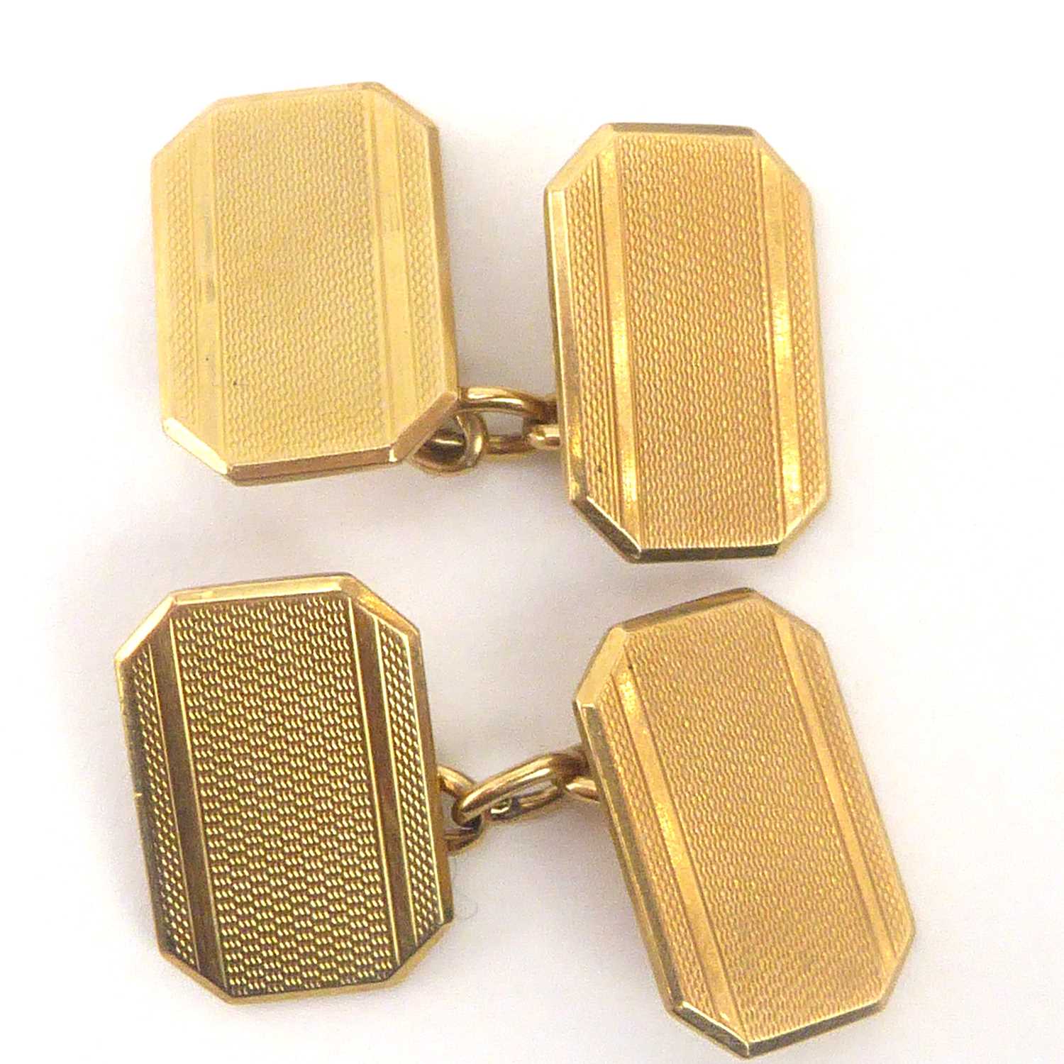 Lot 895 - A pair of Art Deco 9ct gold cufflinks