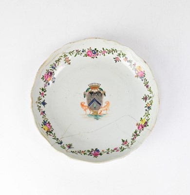 Lot 424 - A Chinese 18th century armorial porcelain bowl,...