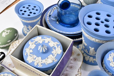 Lot 2046 - A collection of Wedgwood, including plates,...