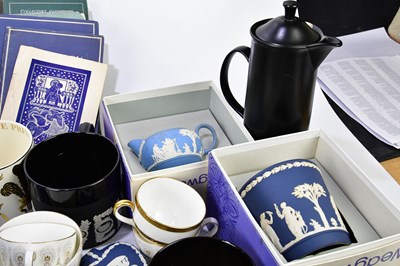 Lot 2046 - A collection of Wedgwood, including plates,...