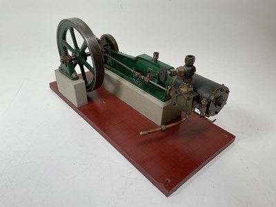 Lot 7 - A scratch-built static engine mounted on a...