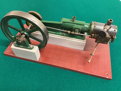 Lot 7 - A scratch-built static engine mounted on a...