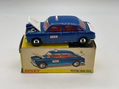 Lot 137 - DINKY; boxed Austin Taxi 282