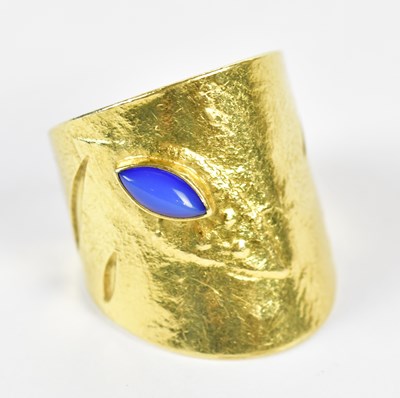 Lot 65 - JACQUELINE MINA (born 1942); an 18ct yellow...