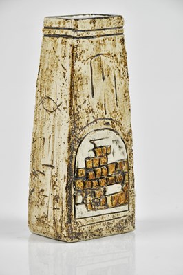 Lot 21 - SALLY BART FOR TROIKA POTTERY; a coffin vase...