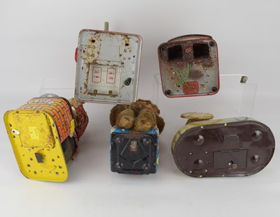 Lot 260 - Five vintage Japanese battery-operated toys,...