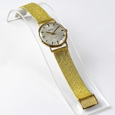 Lot 1064 - ROAMER; a gentlemen's vintage 9ct gold...