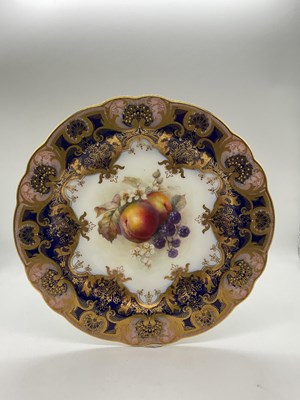 Lot 159 - HARRY MARTIN FOR ROYAL WORCESTER; a gilt...