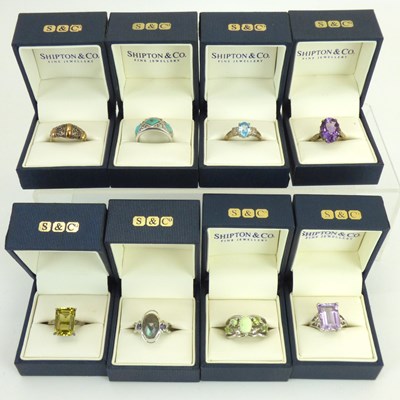 Lot 1087 - Eight dress rings