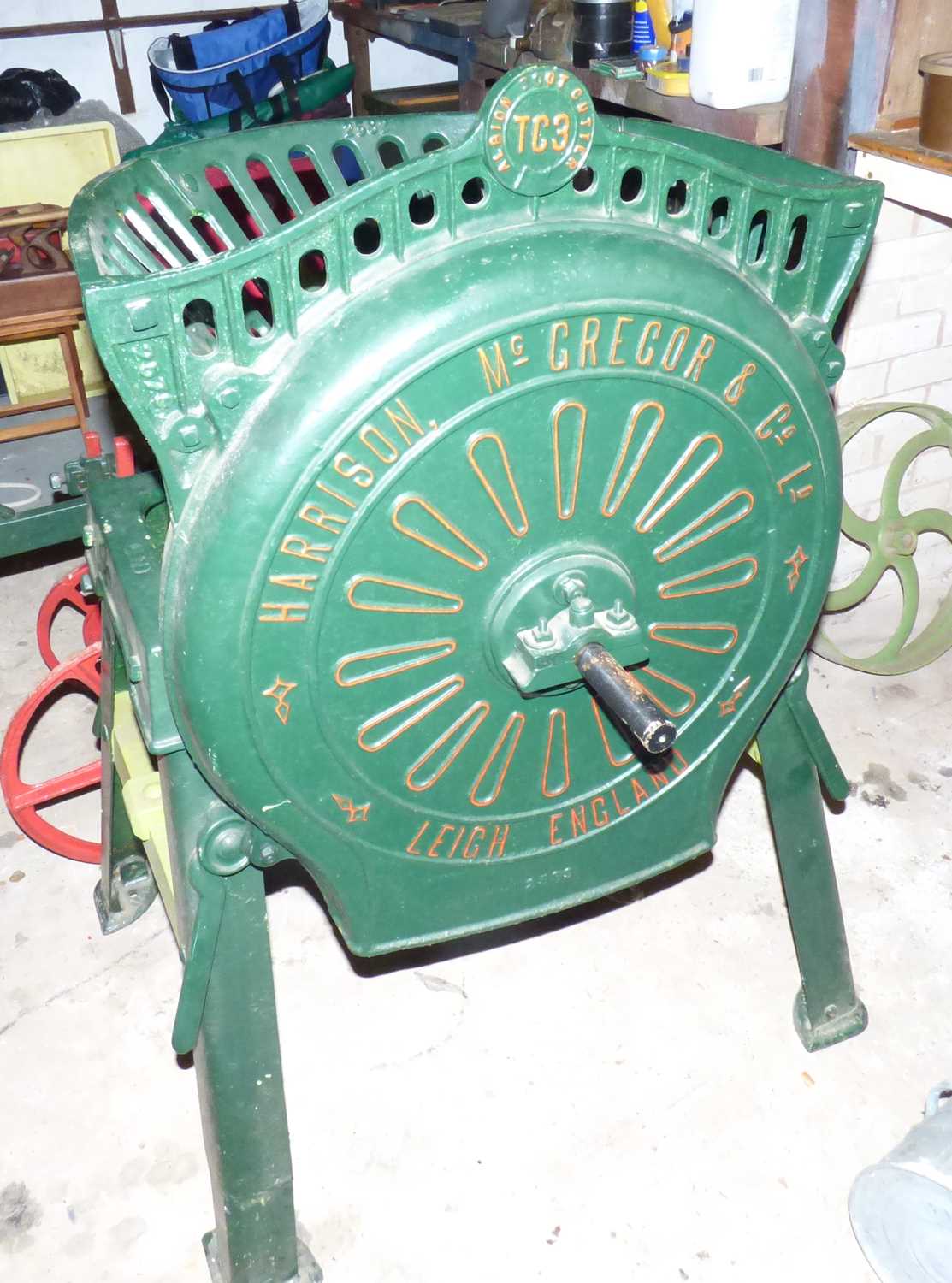 Lot 108 - A Harrison McGregor & Co Ltd Leigh TC3 Albion root cutter