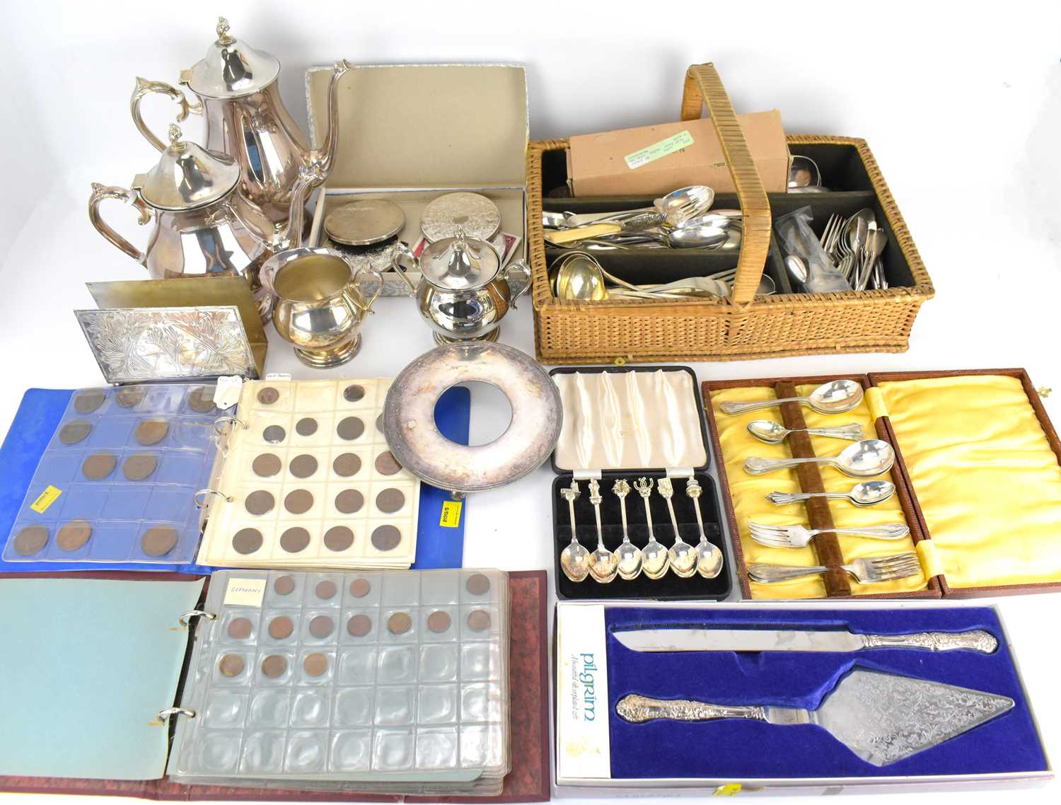 Lot 650 A collection of silver plated items, to