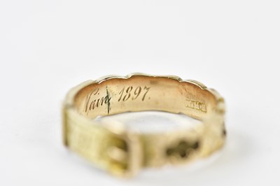 Lot 157 - A Victorian 9ct yellow gold mourning ring,...