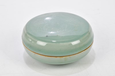 Lot 5333 - A Korean celadon glazed trinket box and cover,...