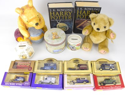 Lot 165 - Various collectibles to include a Disney...