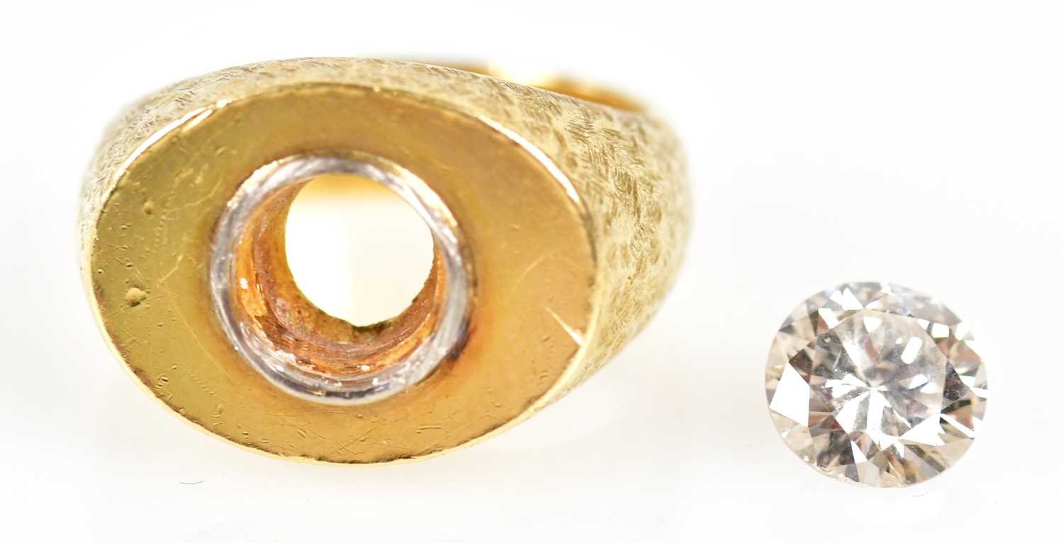 Lot 25 - A gentleman's 18ct yellow gold and diamond...