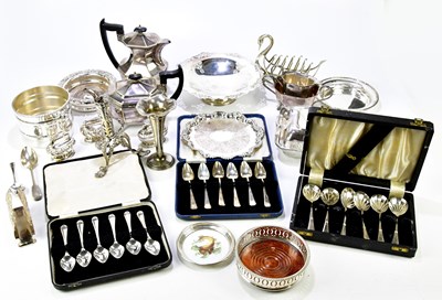 Lot 425 - A good collection of assorted silver plate...