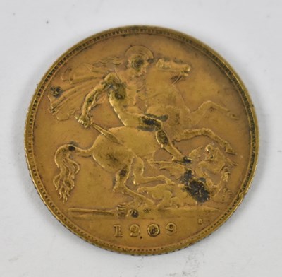 Lot 888 - An Edward VII 1909 half sovereign.