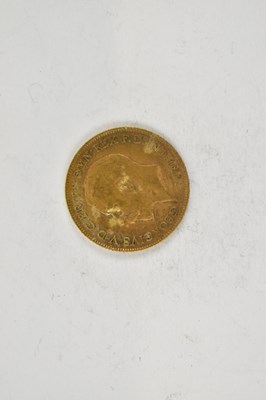 Lot 882 - A George V 1914 half sovereign.