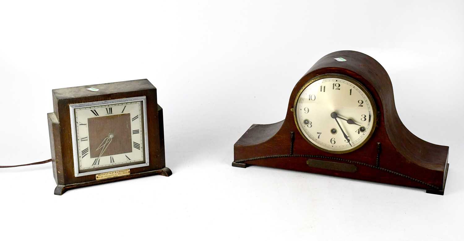 Lot 94 - An early 20th century Napoleon hat mantel clock