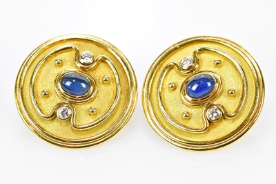 Lot 628 - LEO DE VROOMEN; a pair of 18ct yellow gold...