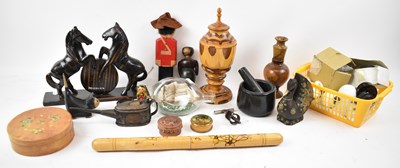 Lot 353 - A mixed lot of assorted treen, also a pestle...