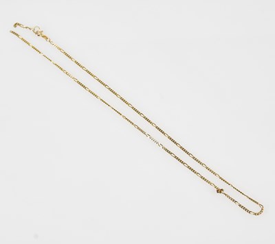 Lot 457 - A damaged 9ct yellow gold chain, approx 3.4g.