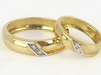 Lot 1078 - Two matching 9ct gold rings