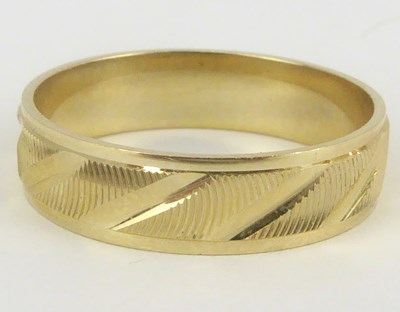 Lot 1067 - Three 9ct gold band rings