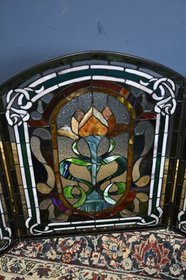 Lot 5076 - A modern stained glass fire guard, height 72cm.