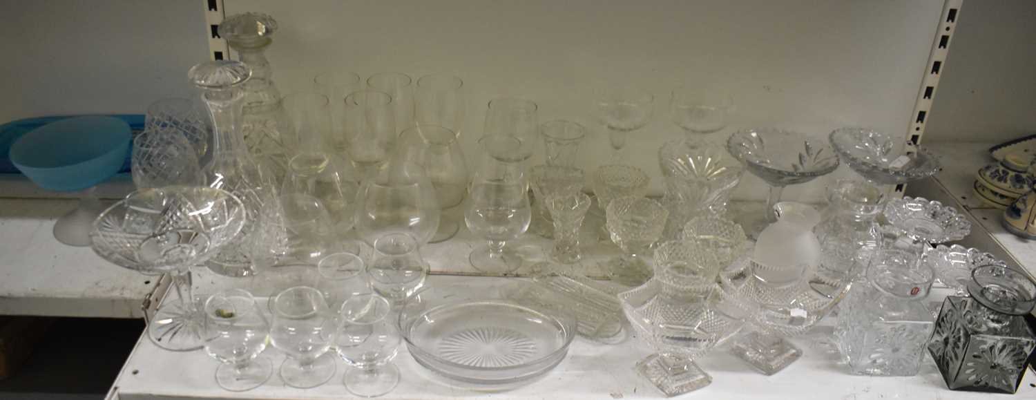 Lot 598 - A quantity of cut and crystal glassware, to...