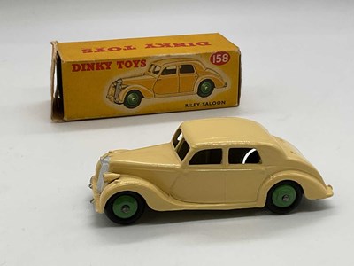 Lot 93 - DINKY; a boxed Riley 158 - Cream