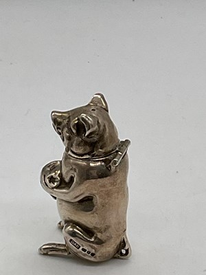 Lot 463 - PIG INTEREST; an Elizabeth II hallmarked...