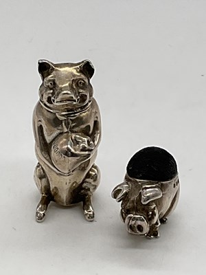 Lot 463 - PIG INTEREST; an Elizabeth II hallmarked...