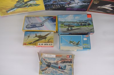 Lot 237 - REVELL; ten scale model kits, comprising...