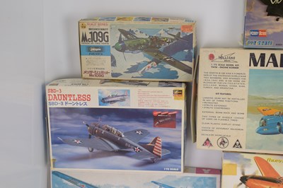 Lot 237 - REVELL; ten scale model kits, comprising...
