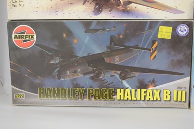 Lot 253 - AIRFIX; four Airfix and other scale model...