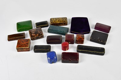 Lot 776 - A collection of vintage empty jewellery boxes.