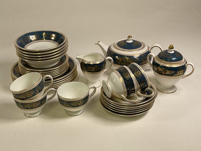 Lot 190 - WEDGWOOD; a quantity of 'Columbia' items