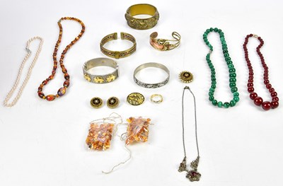 Lot 741 - A quantity of costume jewellery, including...