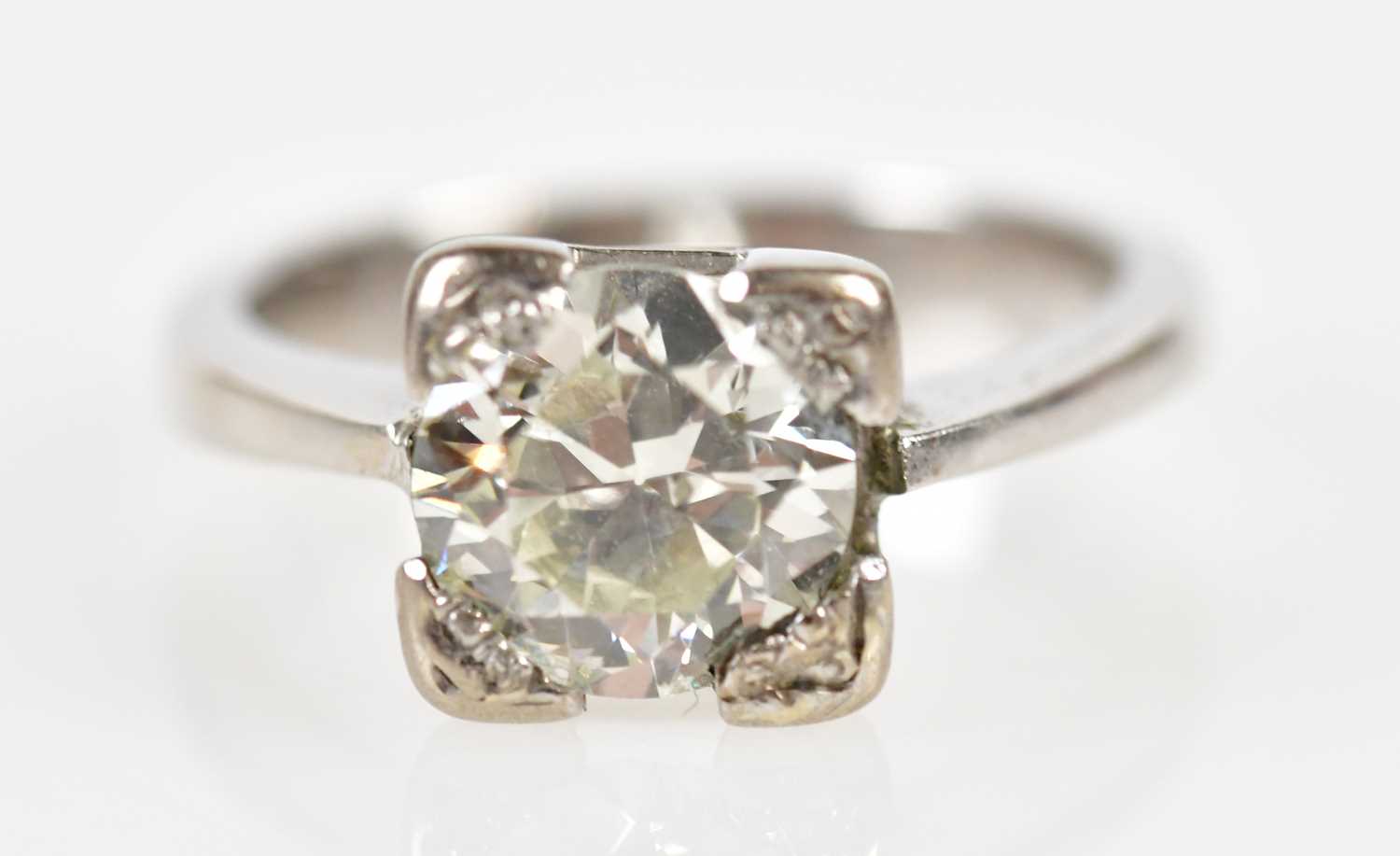 Lot 31 - An 18ct white gold and diamond solitaire ring,...