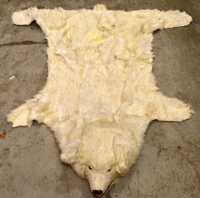 Lot 5142 - TAXIDERMY; a polar bear floor rug