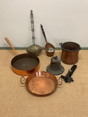 Lot 145 - Assorted copper and brass ware including a...