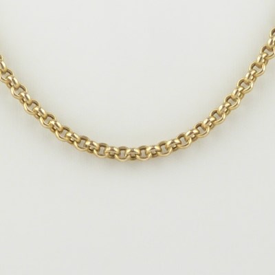 Lot 1099 - A 9ct gold belcher link necklace with ring...