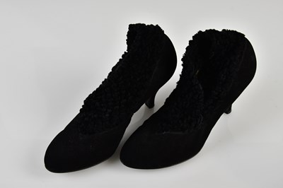 Lot 1077 - SKYLINE BY CLARKS; a pair of vintage black...